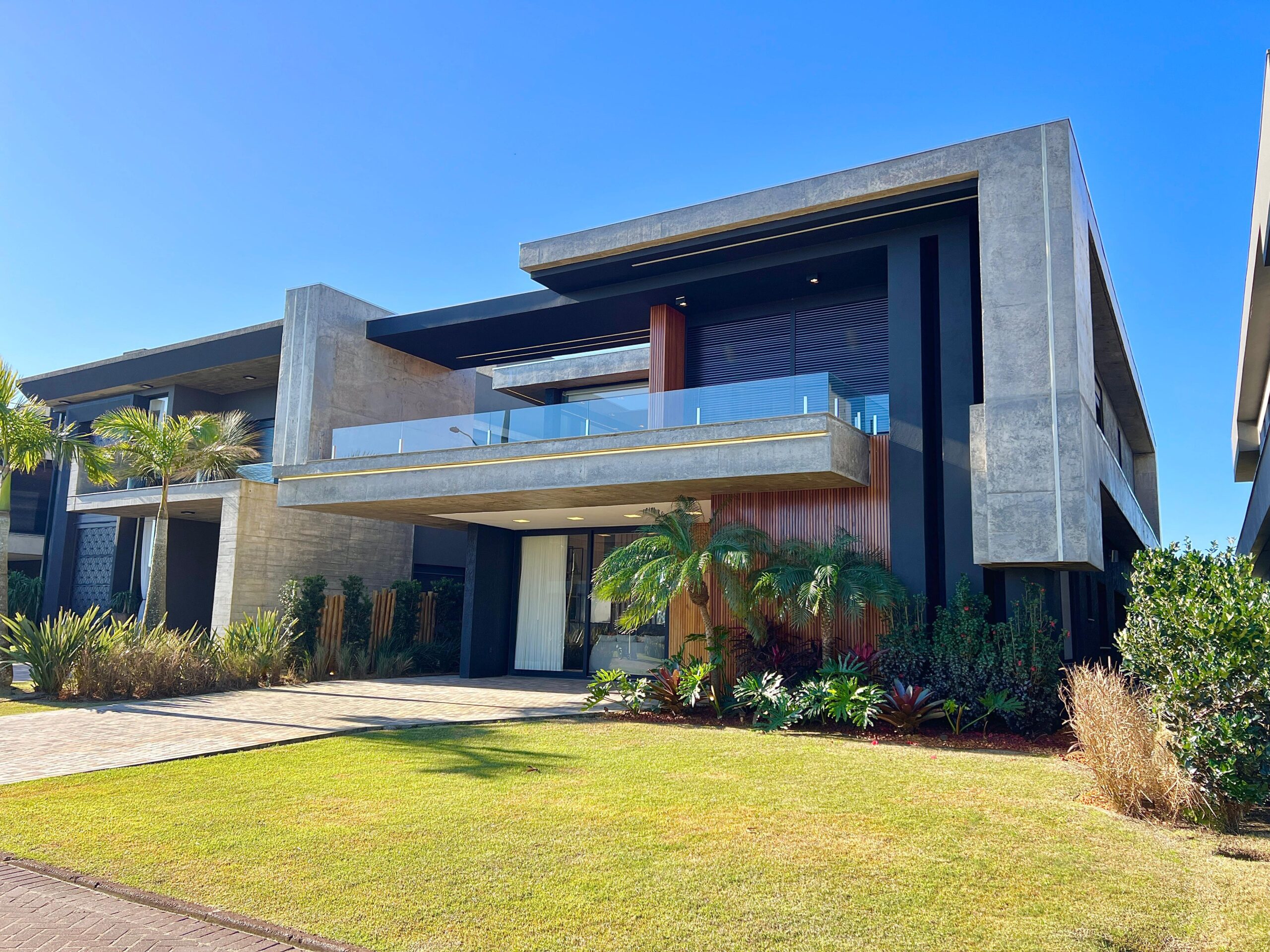 WhatsApp Image 2024-09-02 at 17.37.48 (1)